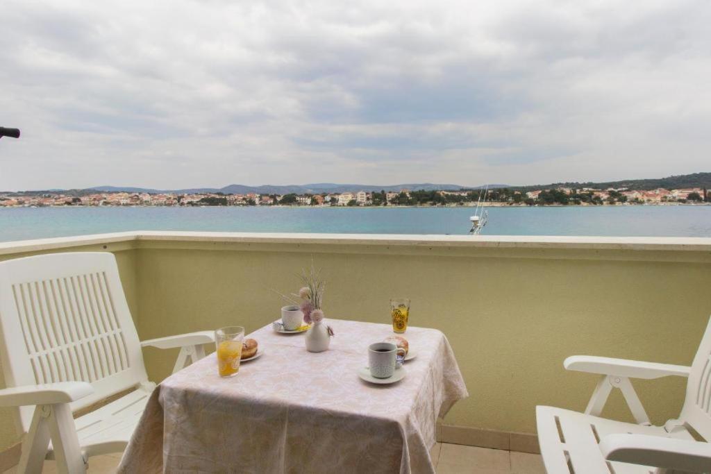 Riva 2 Apartment Krapanj Exterior photo