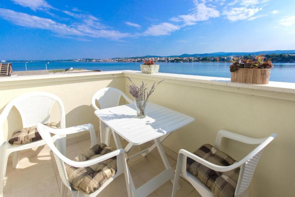 Riva 2 Apartment Krapanj Exterior photo