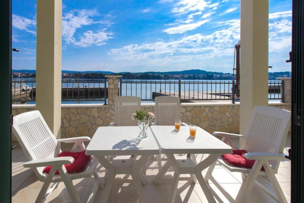 Riva 2 Apartment Krapanj Exterior photo